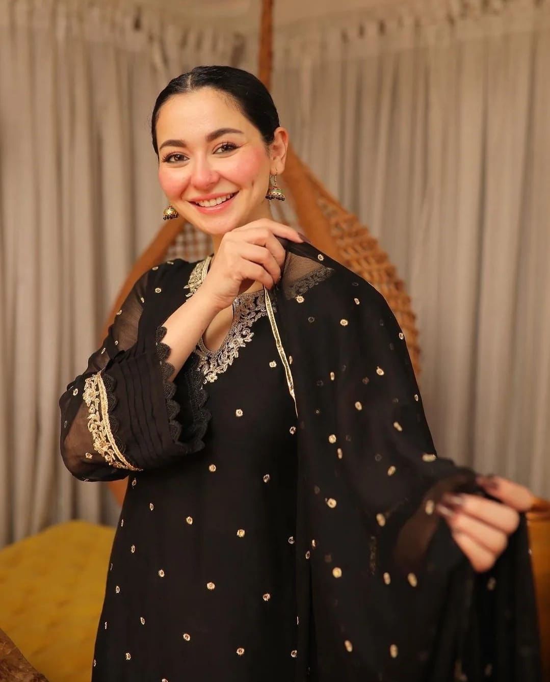 Shafoon 3-Piece Suit – Elegance Redefined in Three Layers