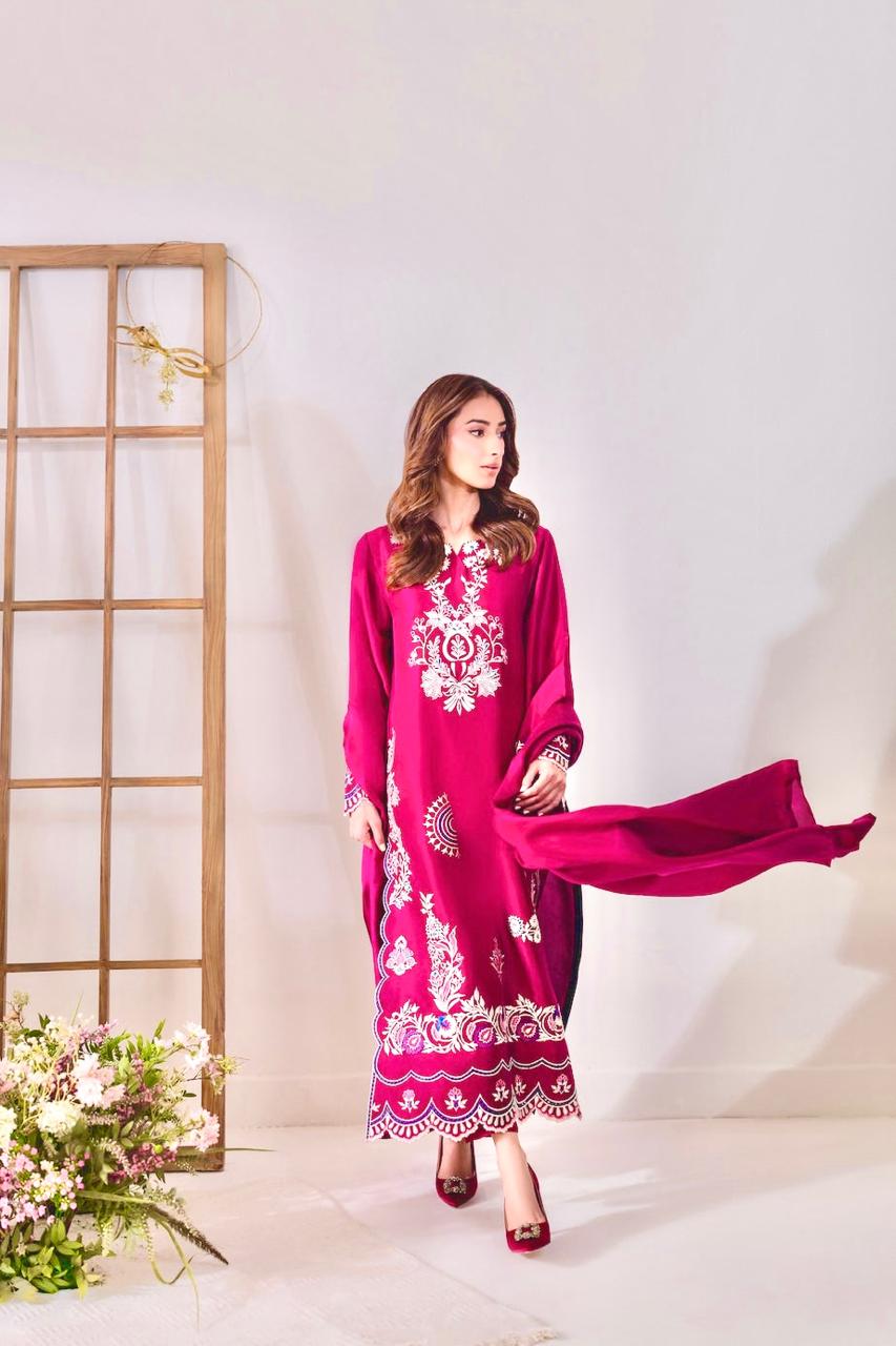 SAYA Elegant Lawn Embroidery 3PCS Suit for Women T