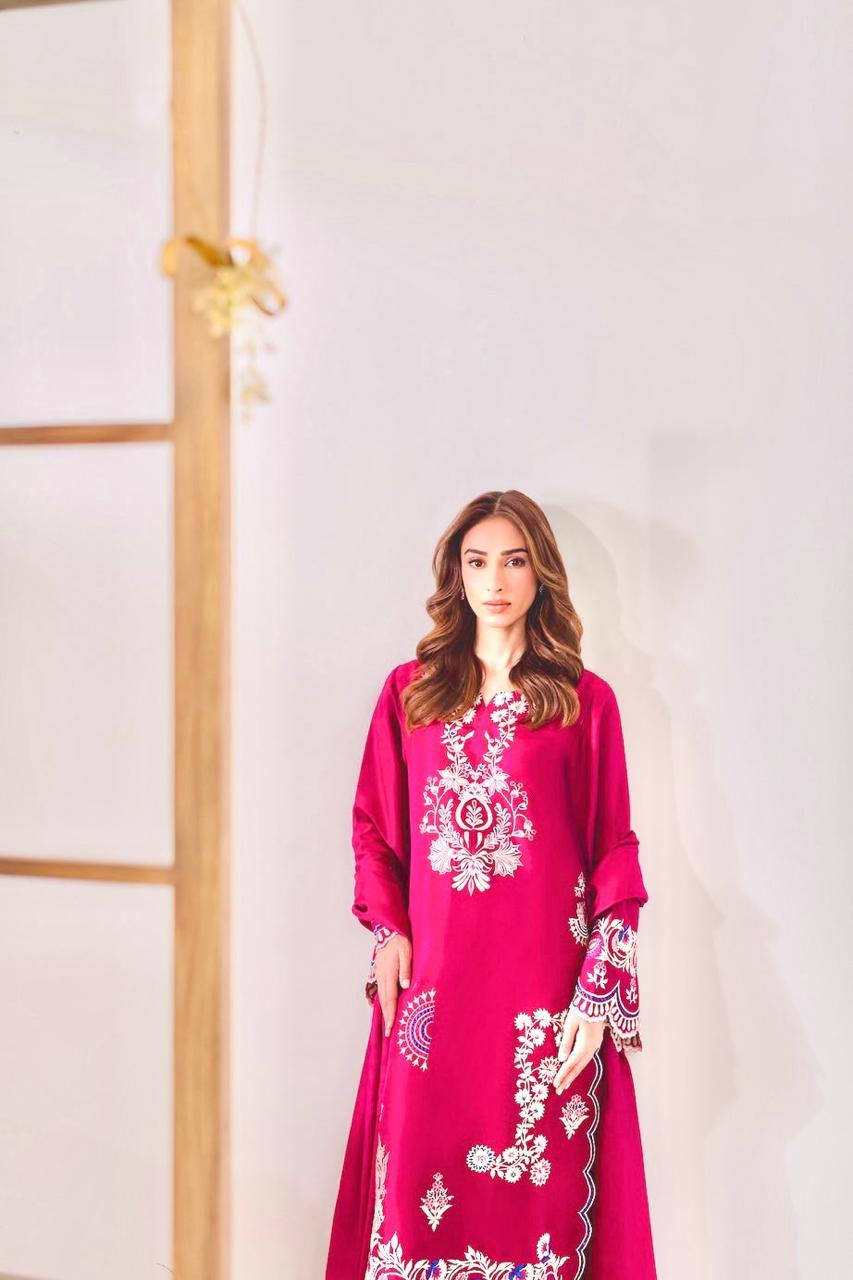 SAYA Elegant Lawn Embroidery 3PCS Suit for Women T