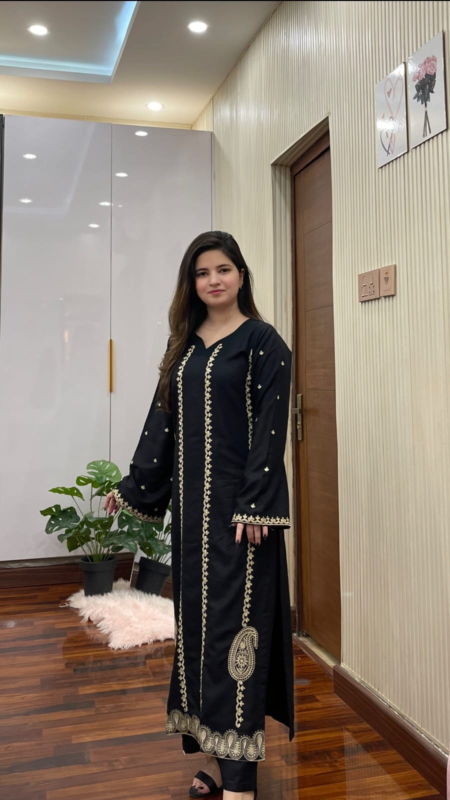 Women's Ghazal Embroidery 3-Piece Outfit Set PL