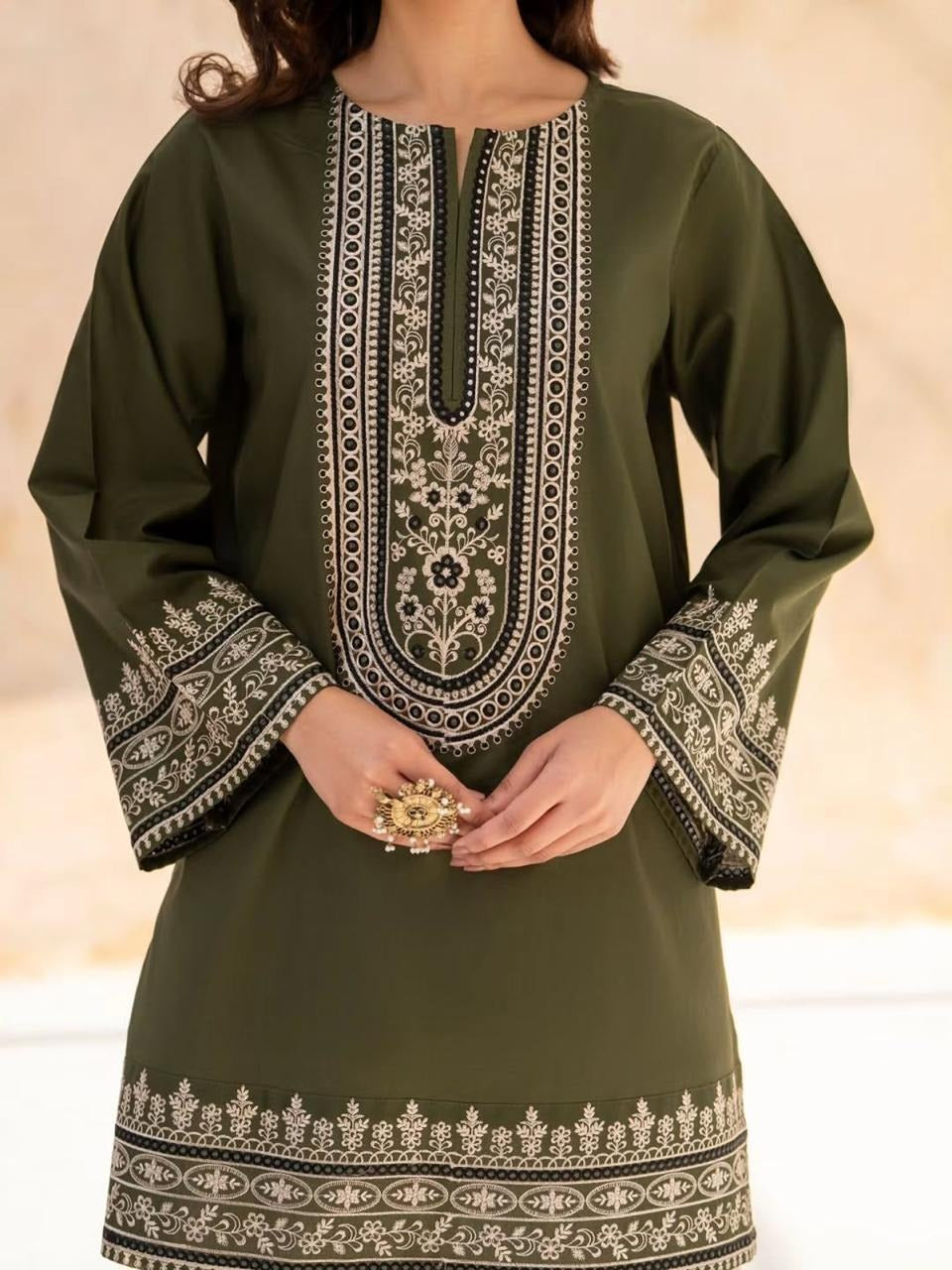 Haya – Embroidered Lawn 3 Piece P