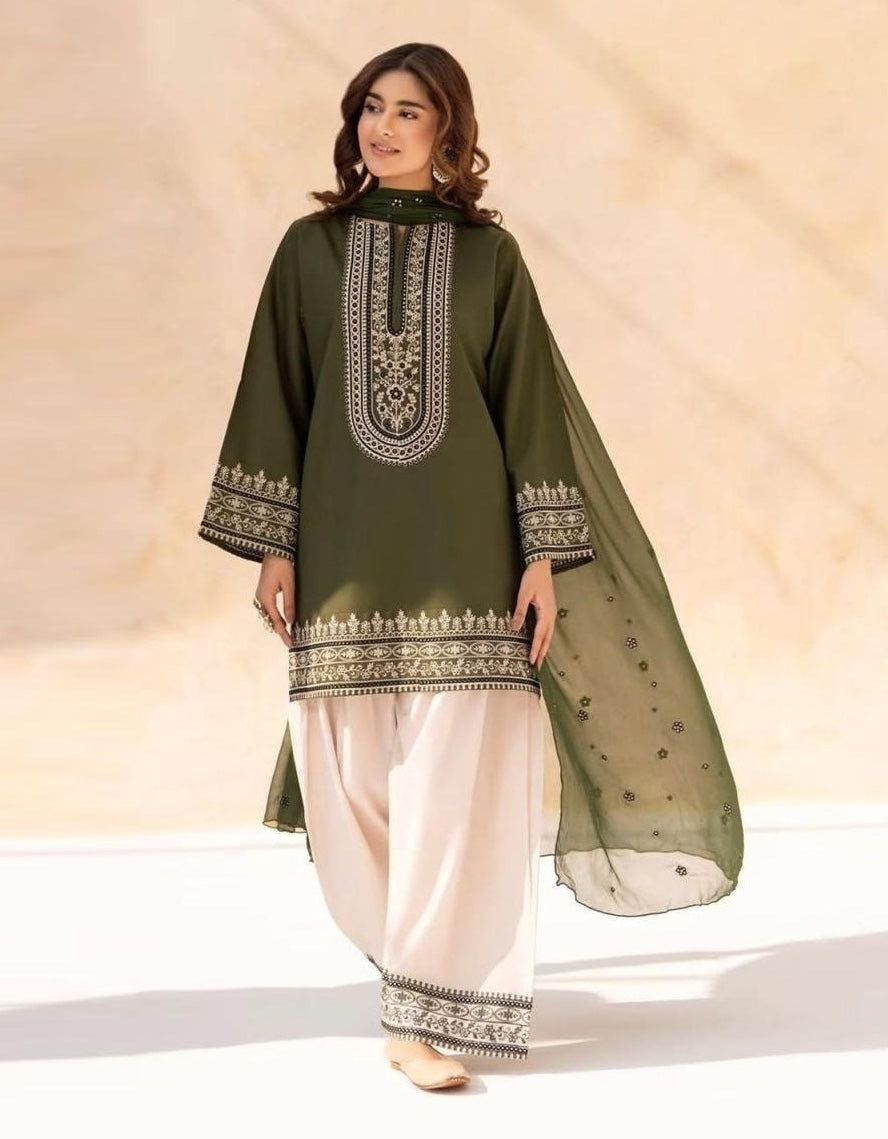 Haya – Embroidered Lawn 3 Piece P