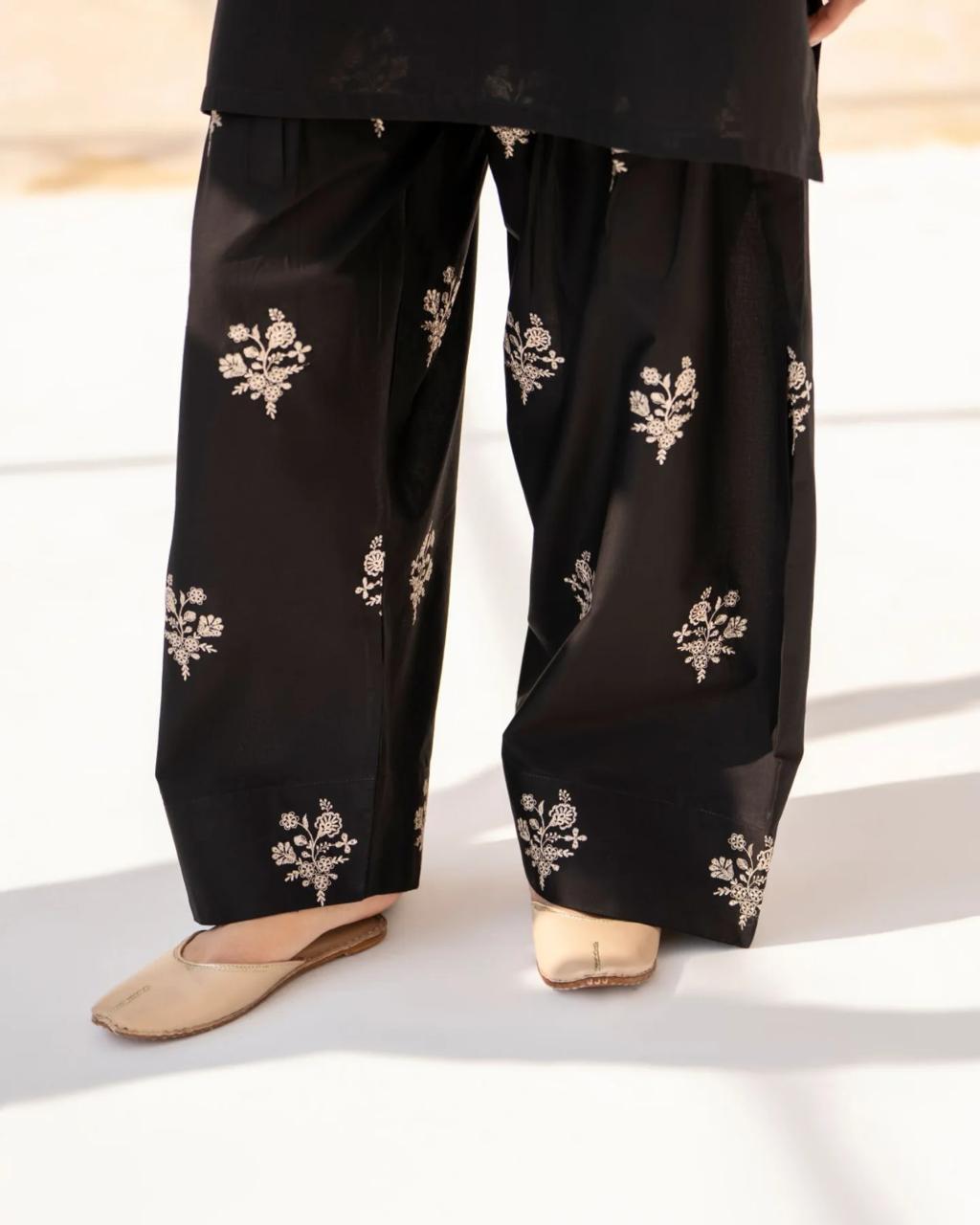 Black Pearl – Luxury Embroidered Co-Ord Set AD