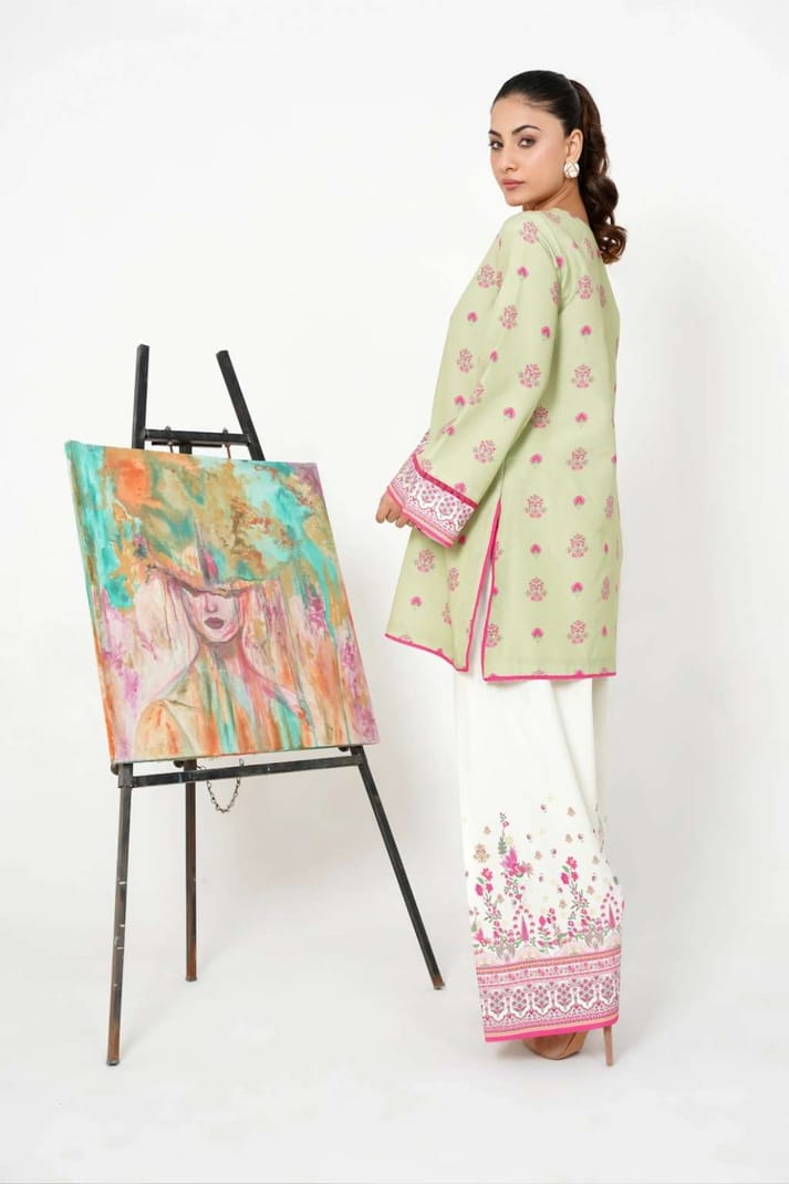 Pink Petal Farshi Set – Elegant Women's Traditional Outfit AD