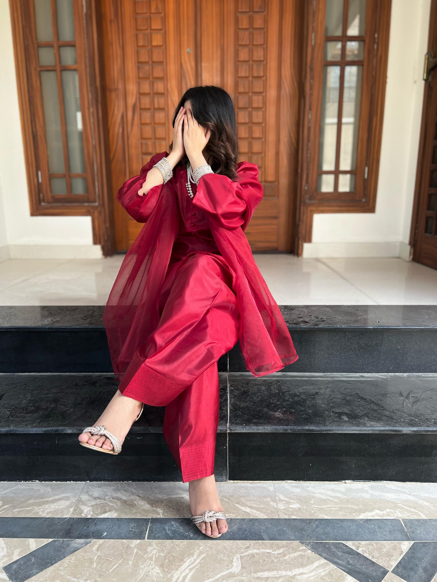 Varda ( Farshi Shalwar )