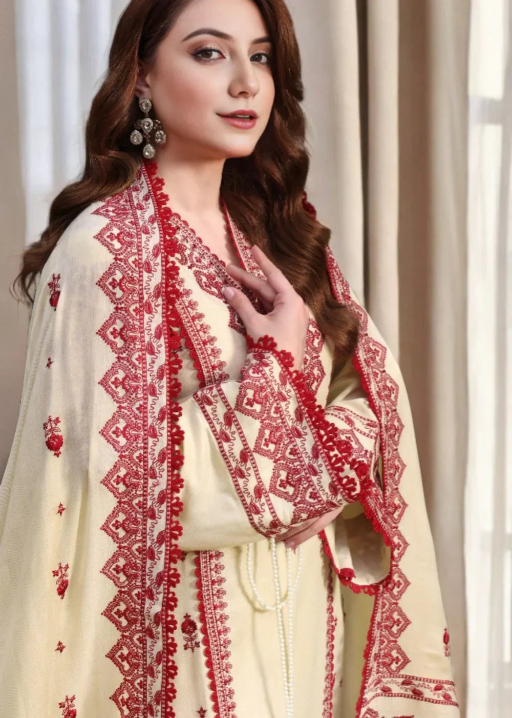 Women’s Cream Embroidered 3-Piece Linen Kurta Set T