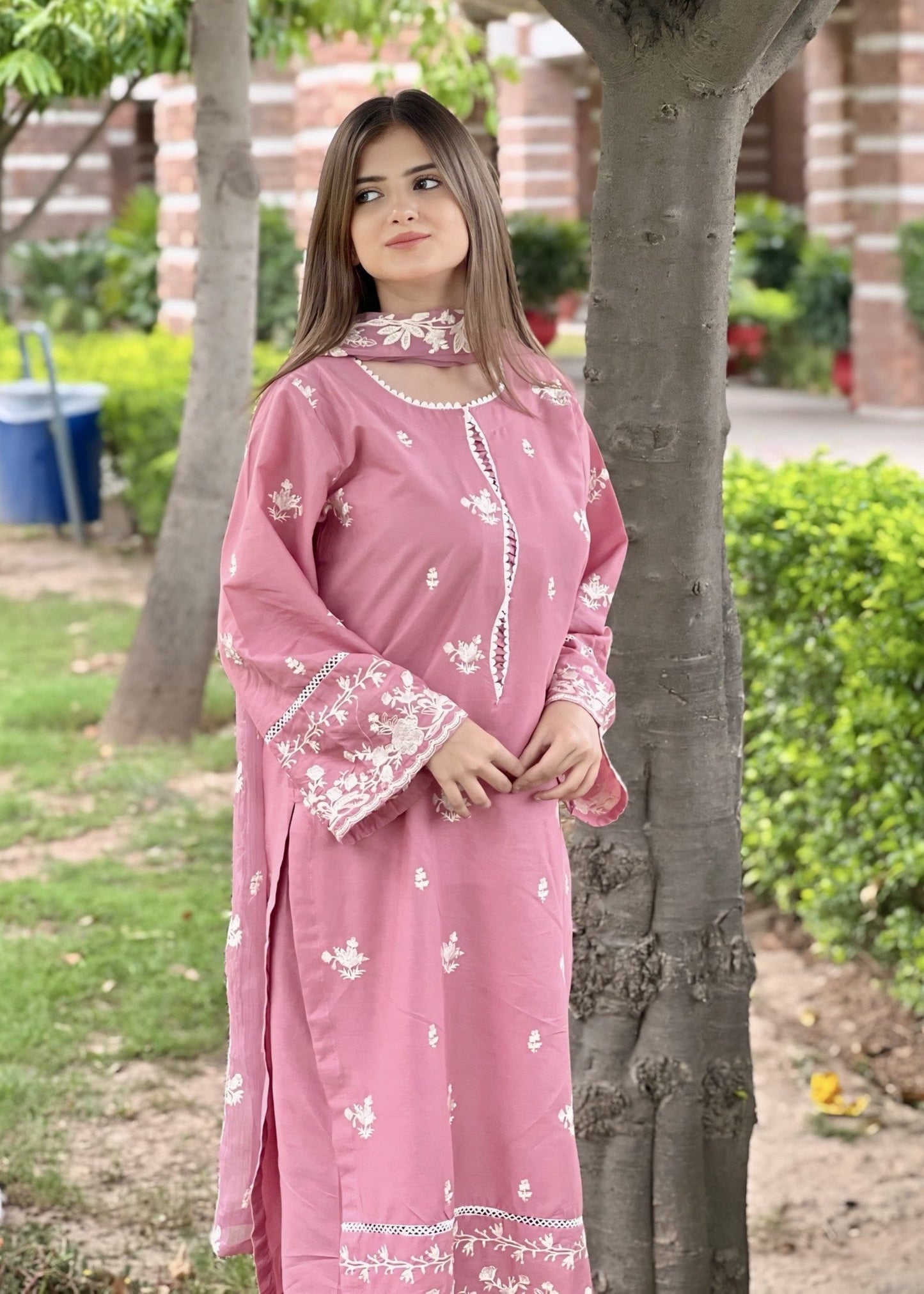 NAZNEEN LAWN 3PC Premium Lawn Suit PL