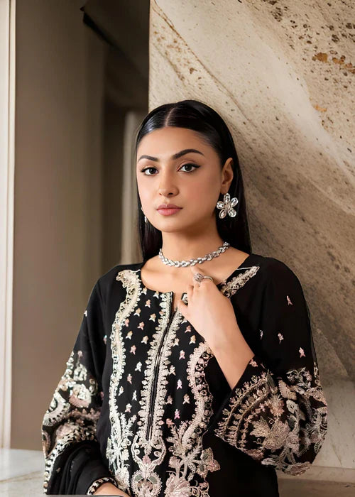 Noir Luxe Embroidered Suit – Luxury Women's Collection T